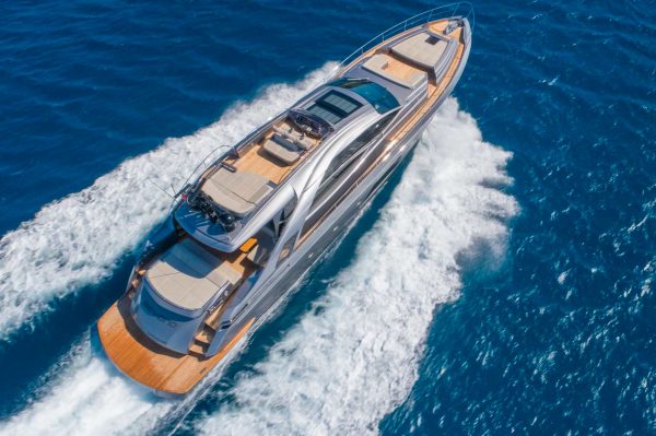 Yacht Beyond follows the latest standards in comfort and luxury. This modern luxury yacht accommodates up to nine guests in four cabins.