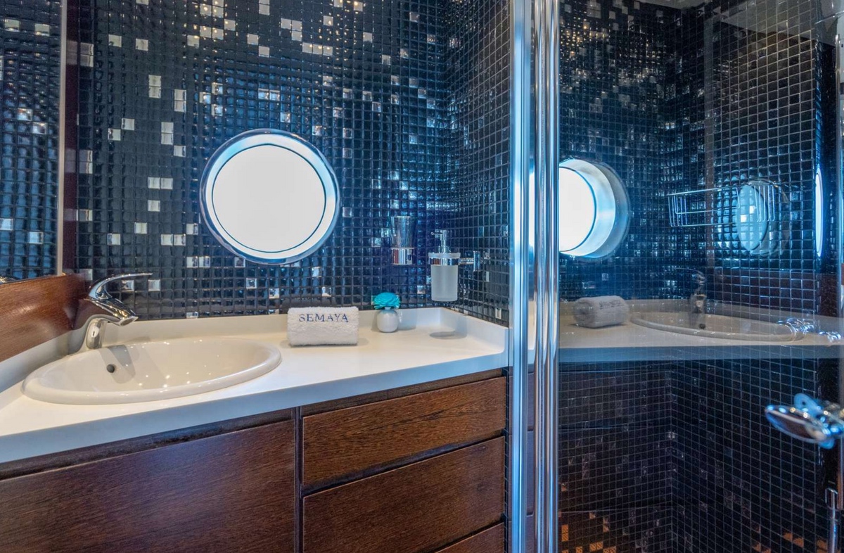 Semaya Navetta is one of our finest charter options.