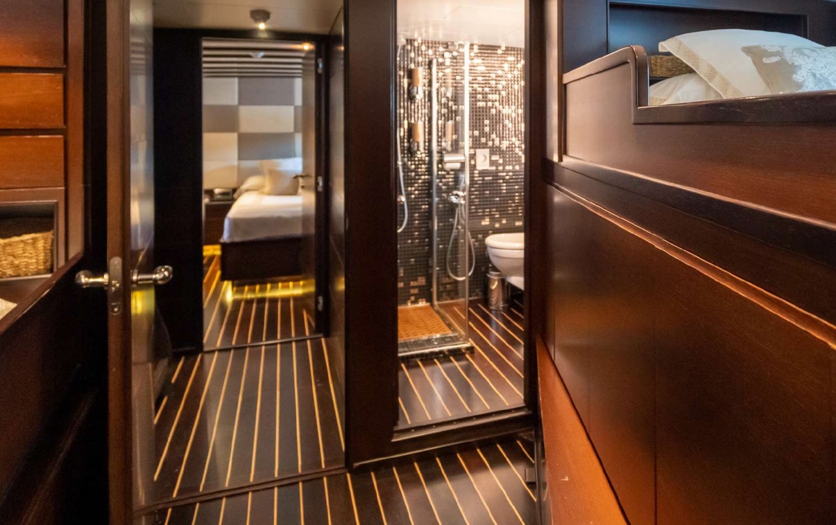 Semaya Navetta is one of our finest charter options.