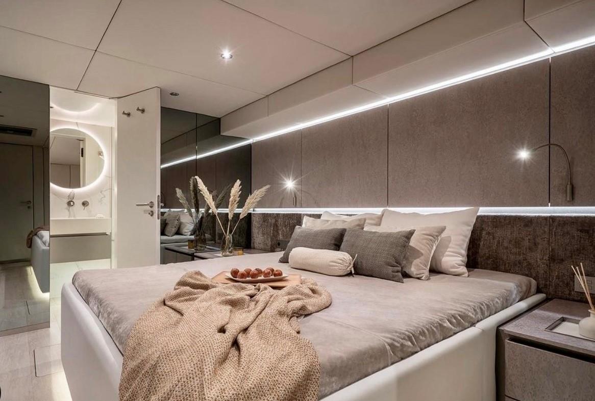 Yolo is the latest Sunreef 70+, a luxury sail yacht on a mission to generate moments of magic everywhere she goes.